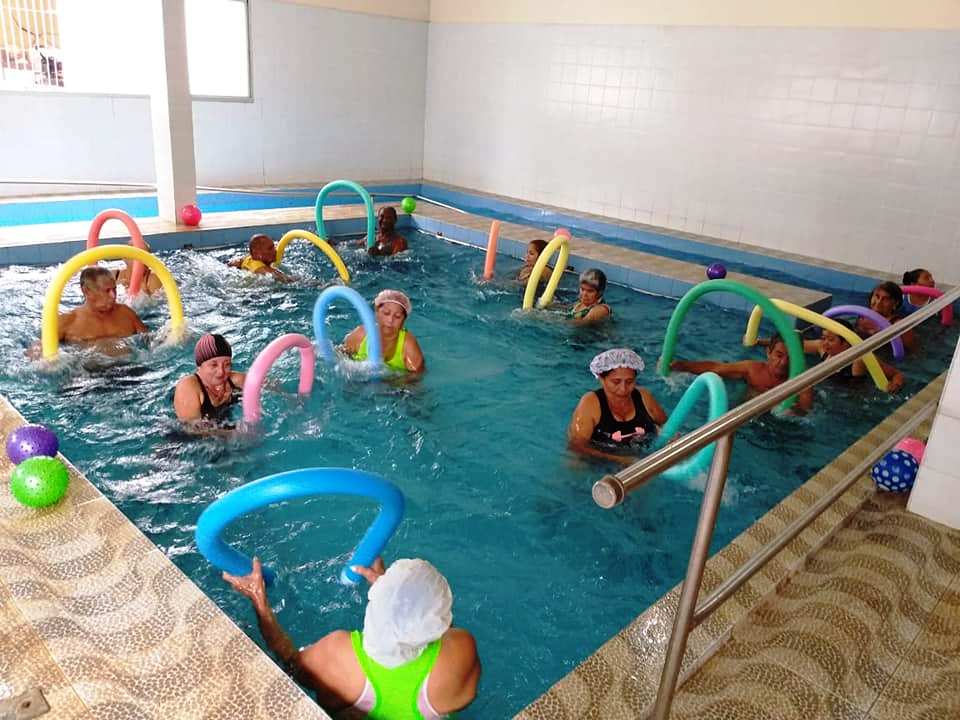Prefeitura Municipal oferece hidroterapia para toda a população.